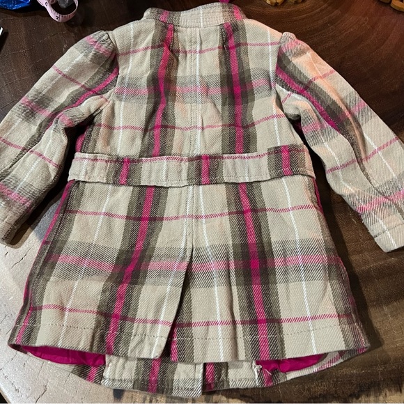 Host pick! 🥳🥳🥳 Old Navy child’s trench coat jacket - Picture 2 of 3
